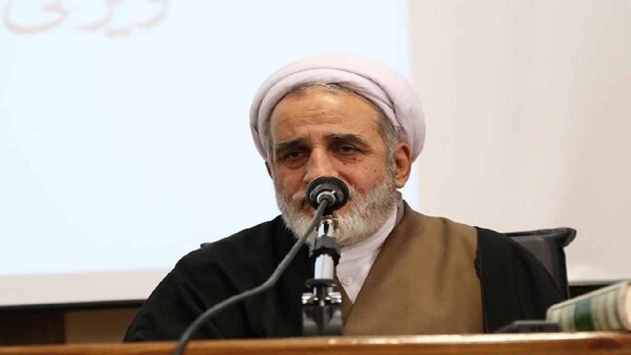 پیروی از هوای نفس انسان را خوار و ذلیل می‌کند