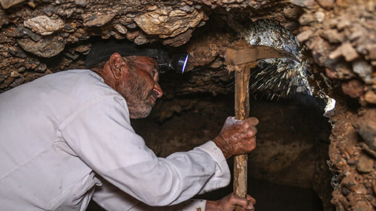 لایروبی قنات حجت آباد دهستان دربید زارچ