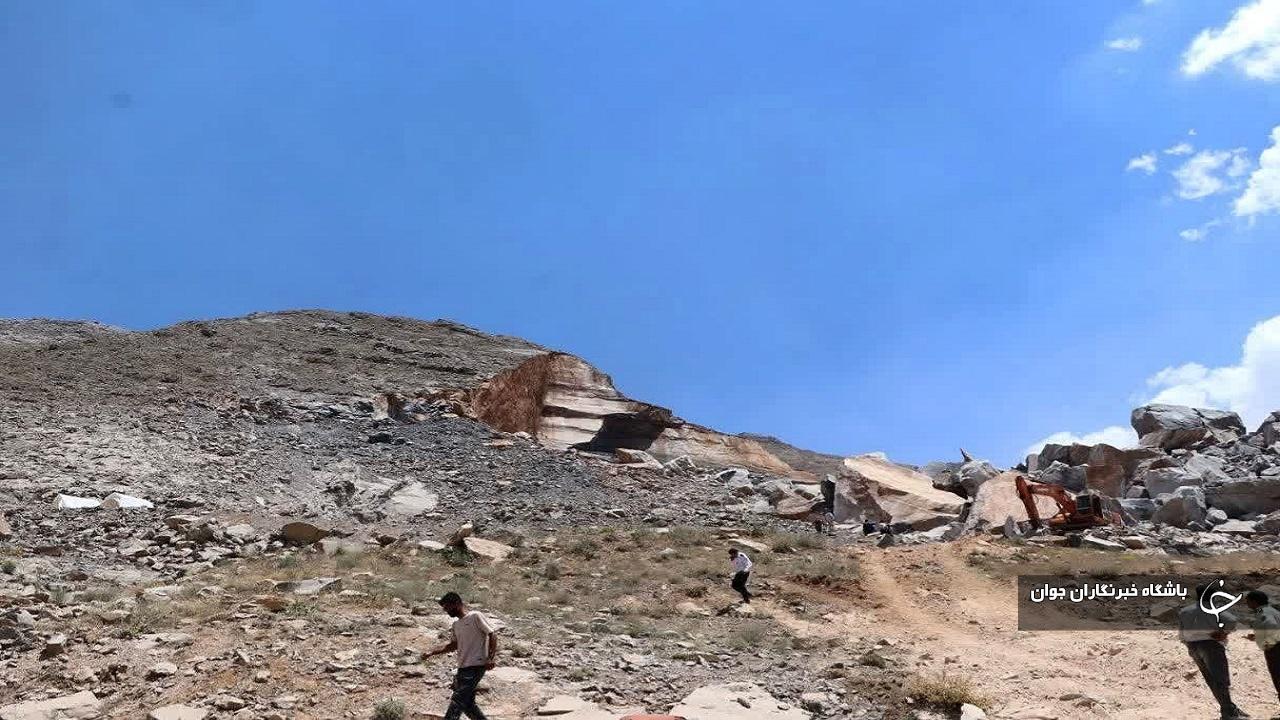 از سرگیری عملیات جستجوی مفقودین حادثه معدن شن و ماسه شازند