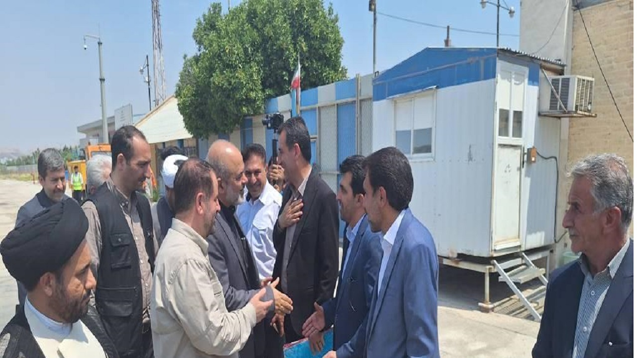 وزیر کشور وارد گچساران شد