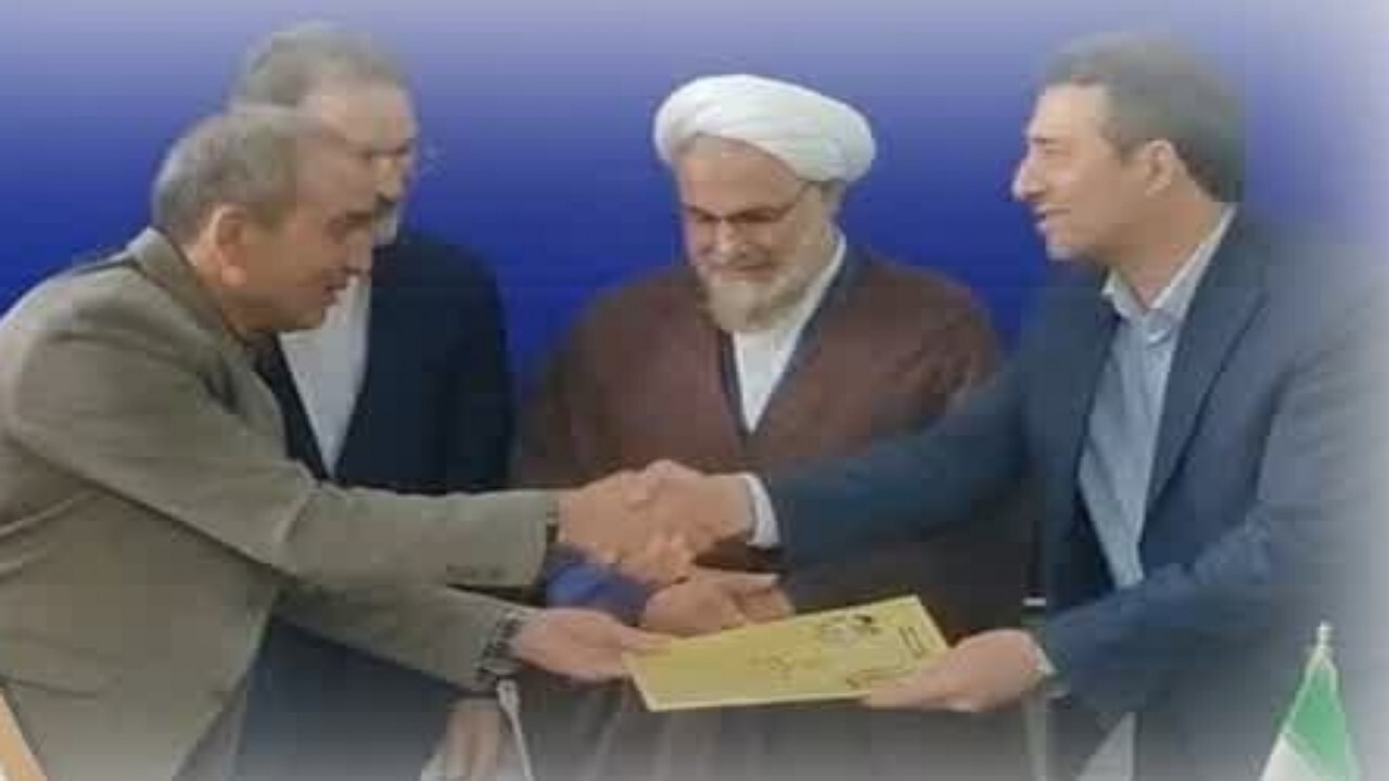 قدردانی از مدیر اتباع استان قم