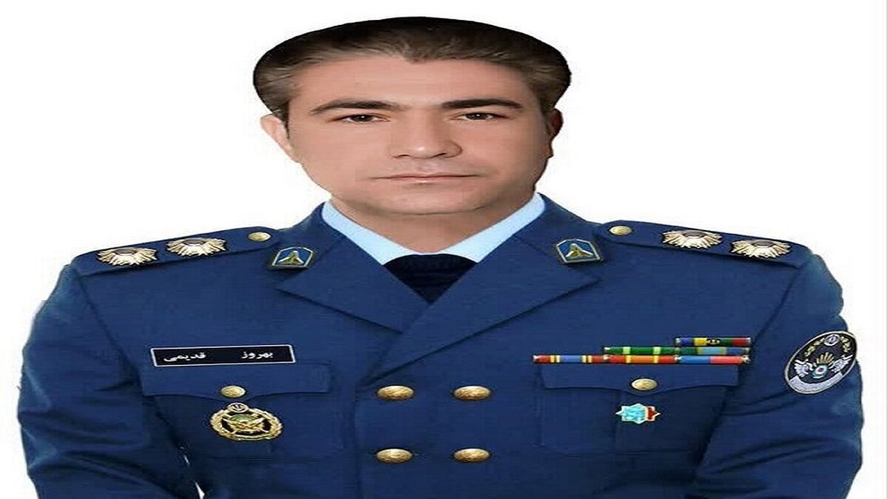 وداع مردم زنجان با پیکر شهید سرهنگ دوم فنی بهروز قدیمی + فیلم
