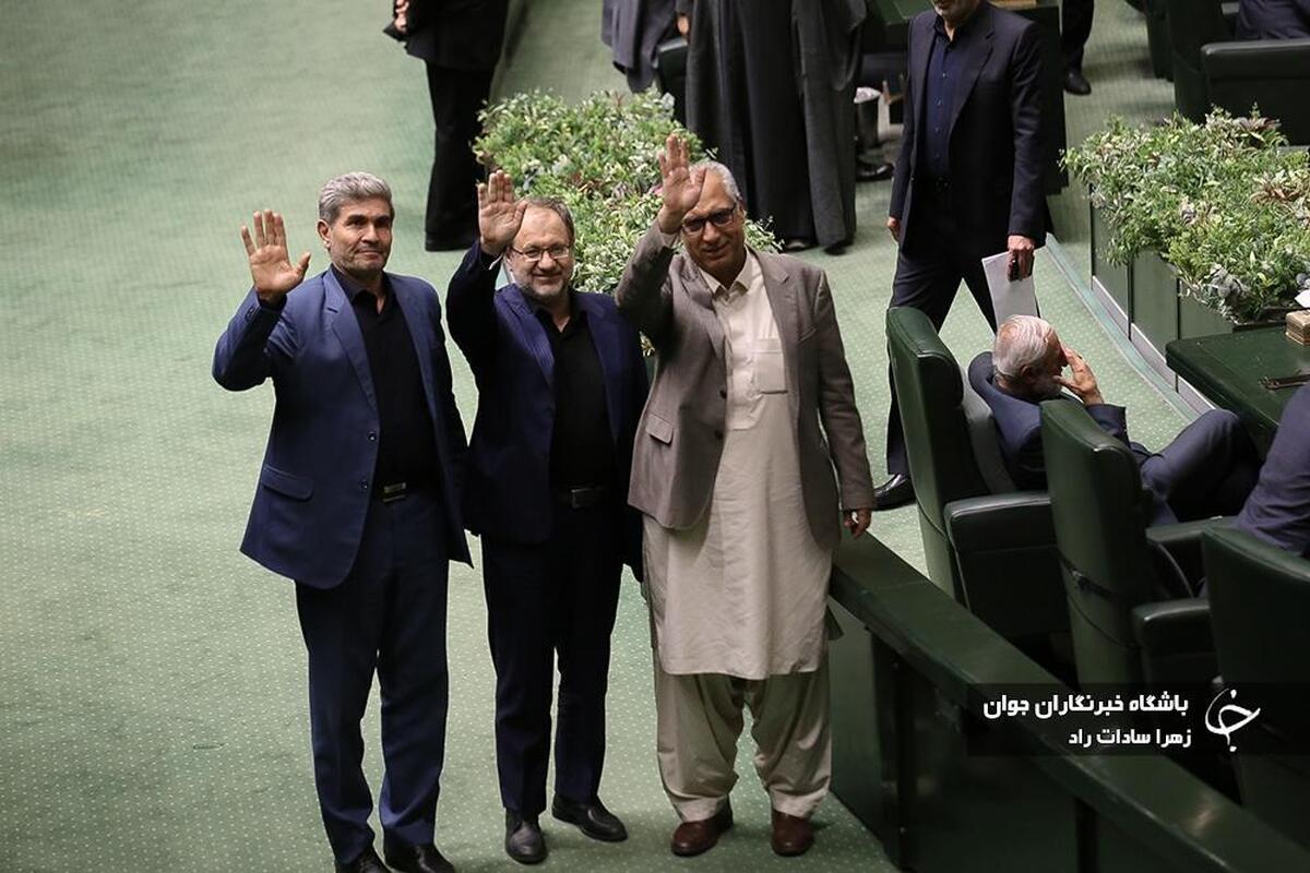 بدون تعارف با حضور محمد باقر قالیباف