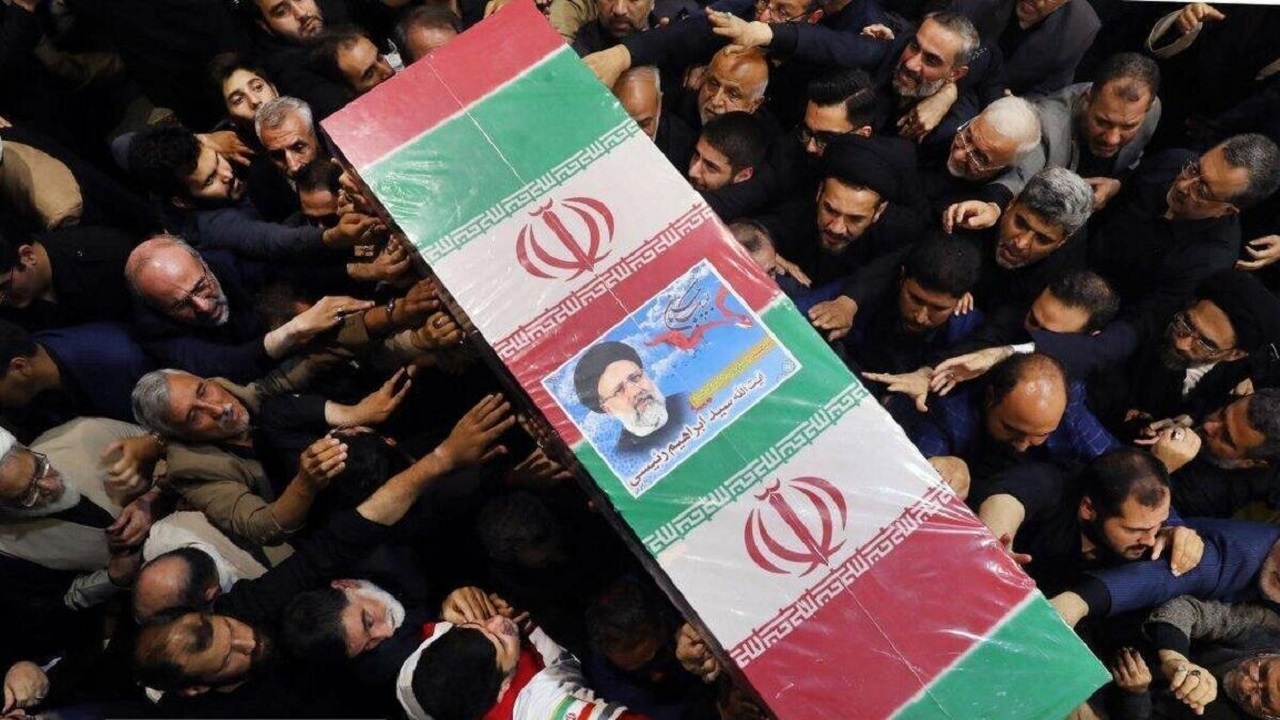 شعر با لهجه مشهدی در مراسم استقبال از عزیز مشهدی‌ها + فیلم