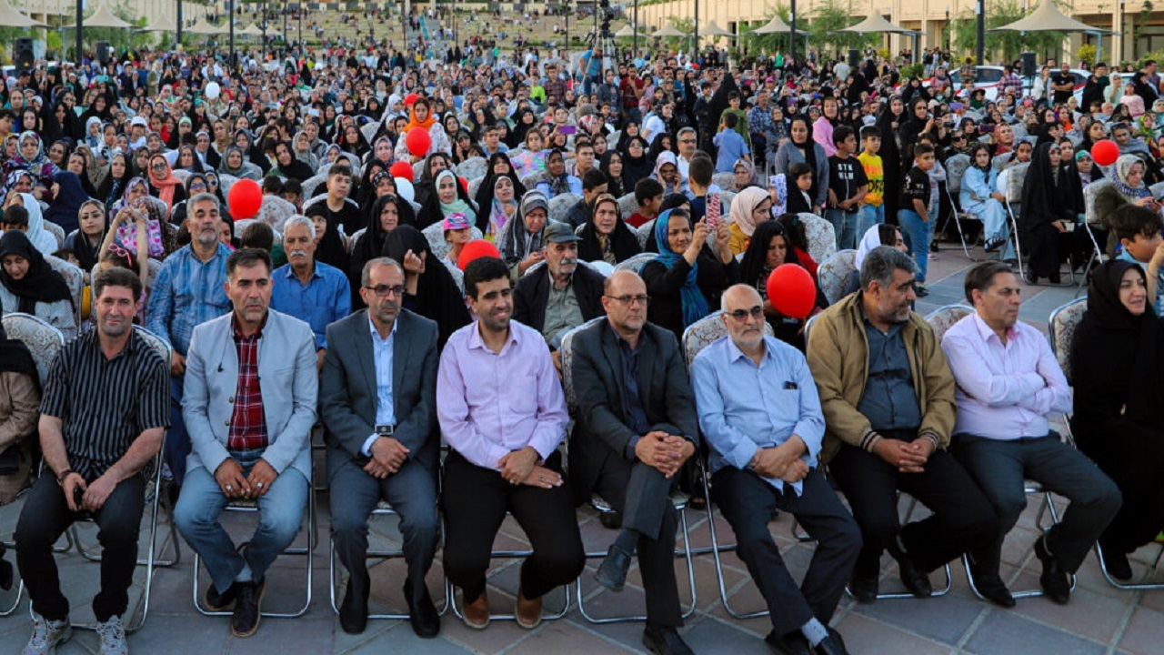 جشن ازدواج ۱۱۰ زوج جوان