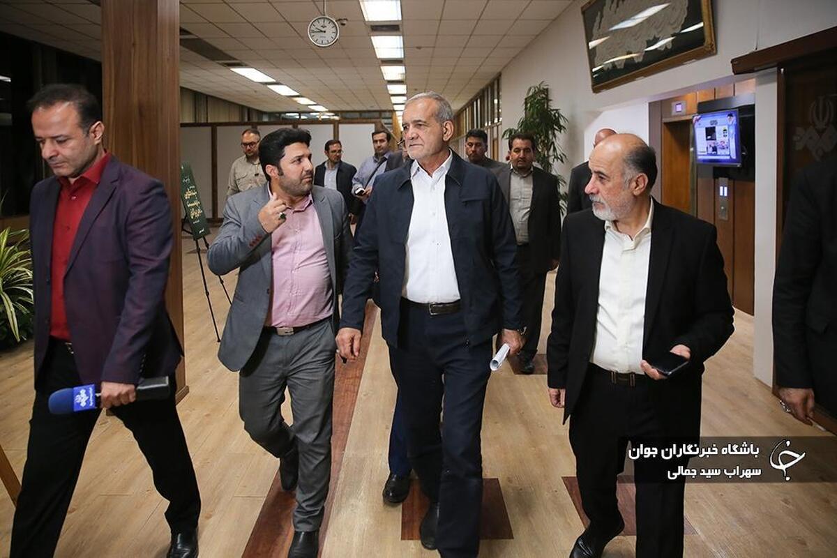گفتگوی ویژه خبری / حضور آقای قالیباف در رسانه ملی