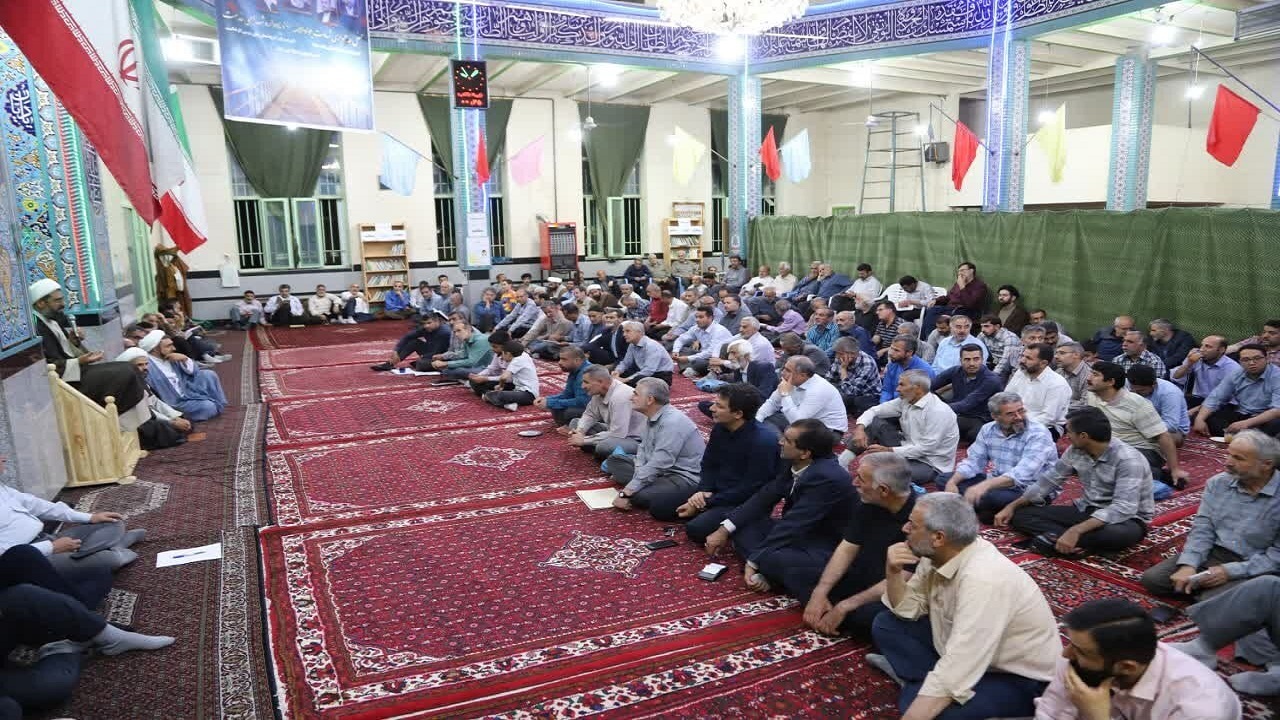 مدت زمان برگزاری جلسات در مساجد نباید طولانی شود