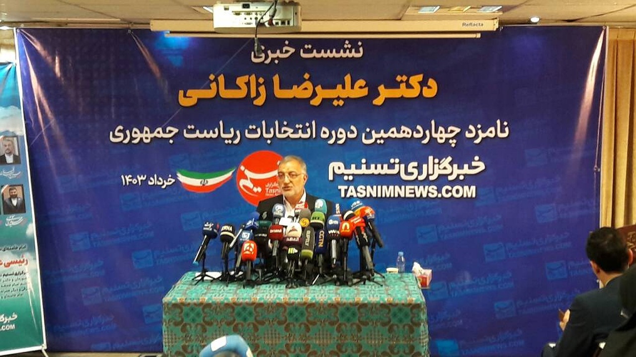 باید ایرانی پیشرفته مطابق خاستگاه انقلاب داشته باشیم/ حرفهای وزیر خارجه روحانی به درد شعار دادن می‌خورد 