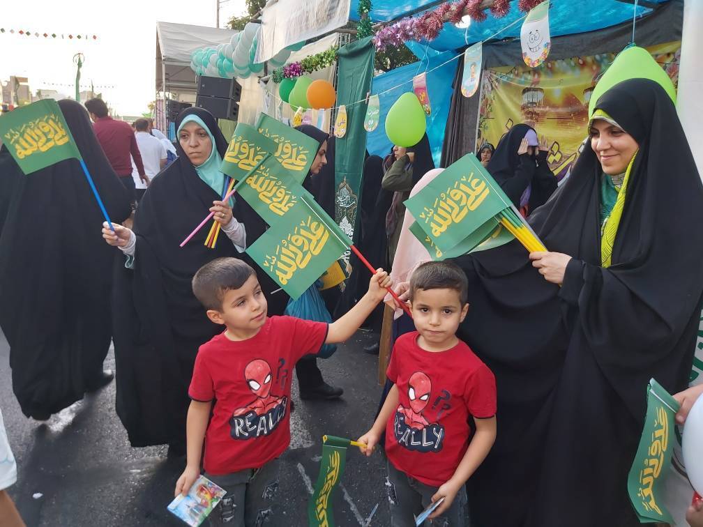 حضور کودکان در مراسم عید غدیر