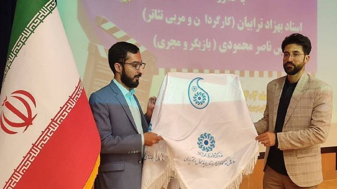 رونمایی از پوستر طرح قصه‌ها به صحنه می‌آیند در چهارمحال و بختیاری