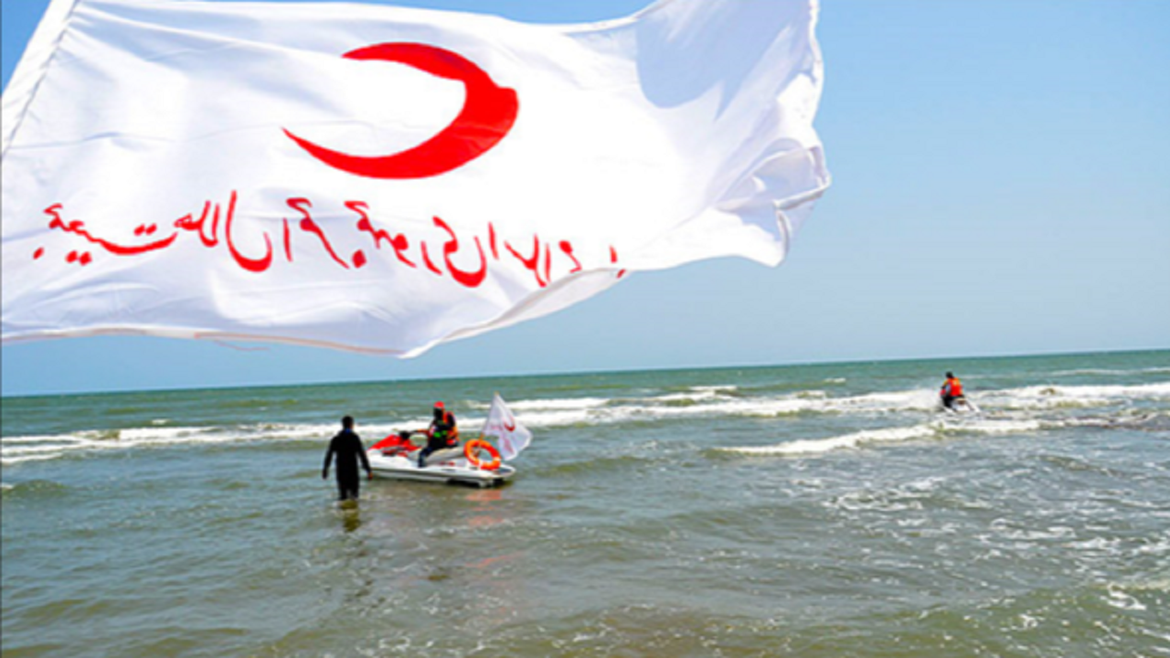خدمات امدادی هلال احمر به ۸۶۵ نفر در سواحل مازندران