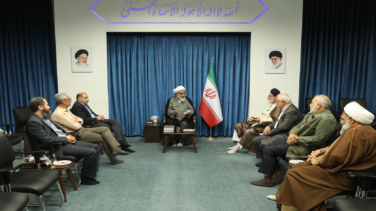 دیدار رؤسای استانی ستاد‌های انتخاباتی با امام جمعه قزوین