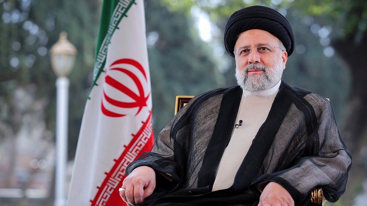 جواب شهید آیت الله رئیسی به جوانی که از او می‌خواست در مناظره‌ها به رقبا رحم نکند... + فیلم