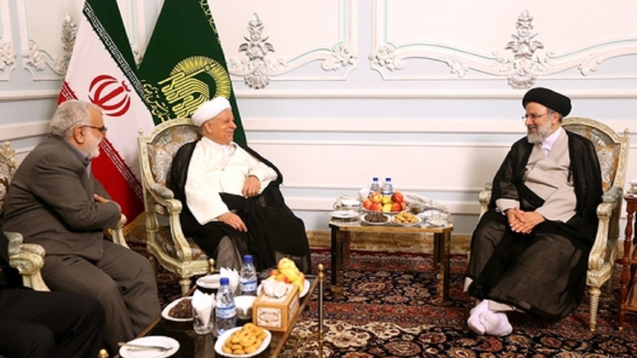 پاسخ شهید رئیسی به آیت الله هاشمی رفسنجانی درخصوص پذیرش مسئولیت آستان قدس رضوی (ع) + فیلم