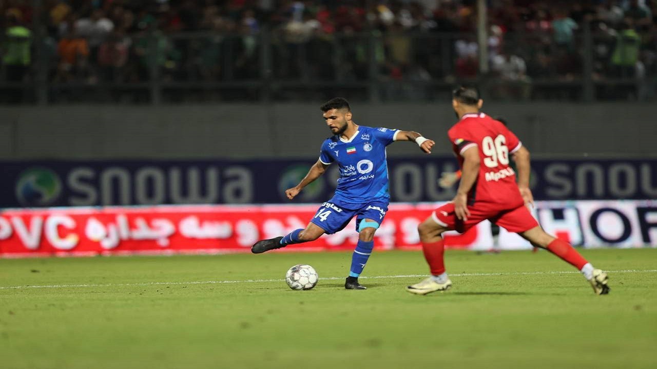 نساجی ۰ - ۰ استقلال/ آبی پوشان صدر جدول را تقدیم پرسپولیس کردند