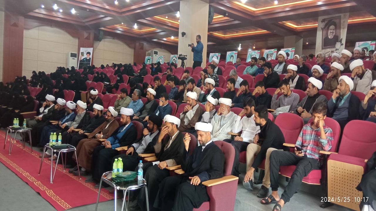 آیین یادبود شهید جمهور و همراهان در بندرعباس