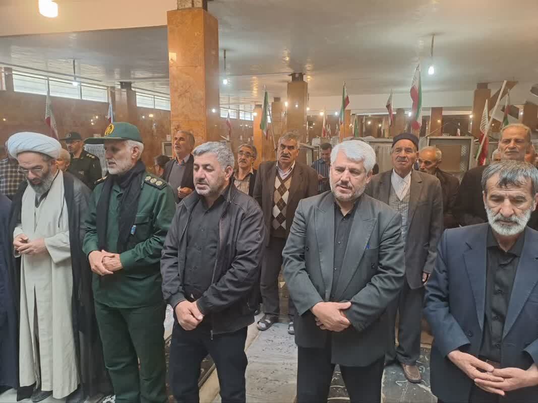 مراسم گلزار شهدا در خوی