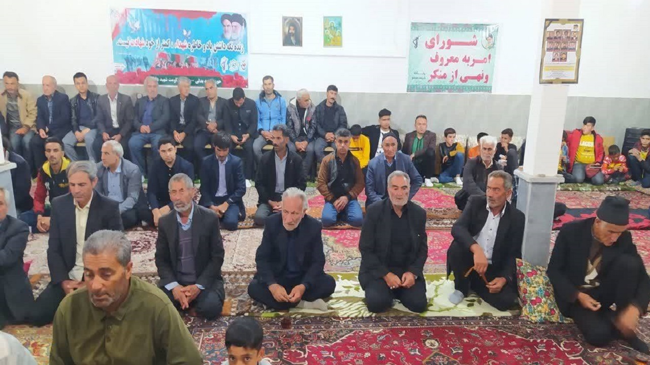 اجتماع مردم روستای موسی قلی کندی برای گرامیداشت رئیس جمهور شهید و همراهانش + تصاویر