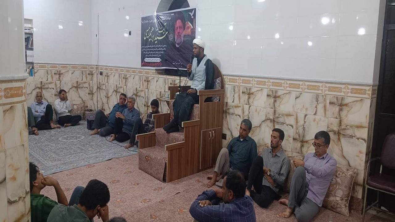 مراسم گرامیداشت شهید آیت الله رئیسی و همراهانش در روستای گرازوئیه + تصاویر