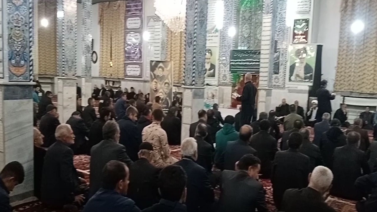 برگزاری مراسم ترحیم شهید آیت الله رئیسی و همراهانش در شهر زرنق + فیلم