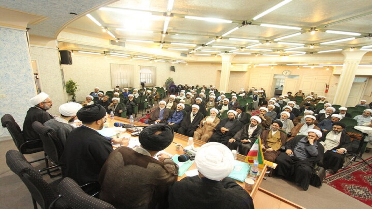 ریل گذاری شهید رئیسی در کشور باید ادامه یابد