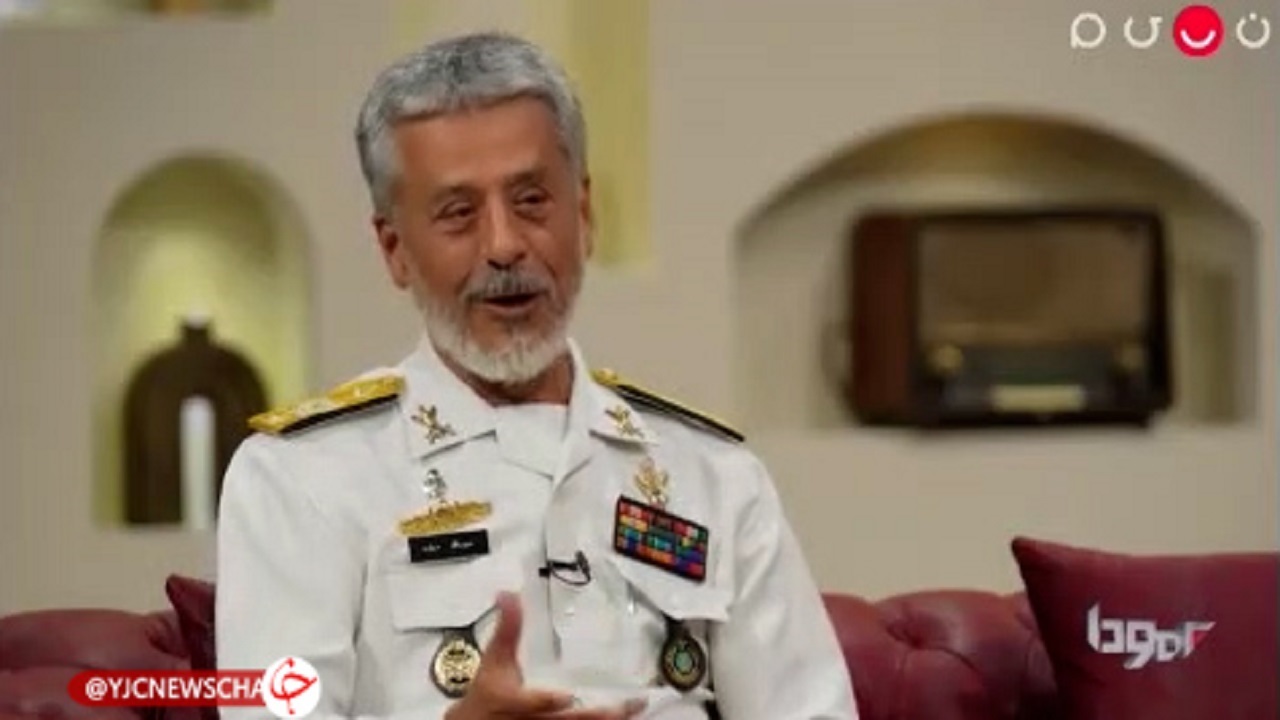 خاطره جالب دریادار سیاری از پریدن با چتر + فیلم