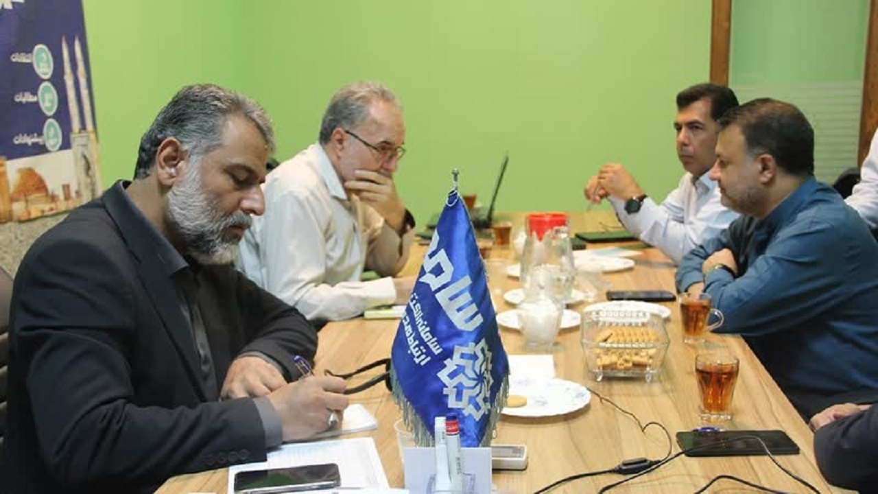پاسخگویی برخط مدیر عامل شرکت آبفای استان یزد به تماس‌های مردمی