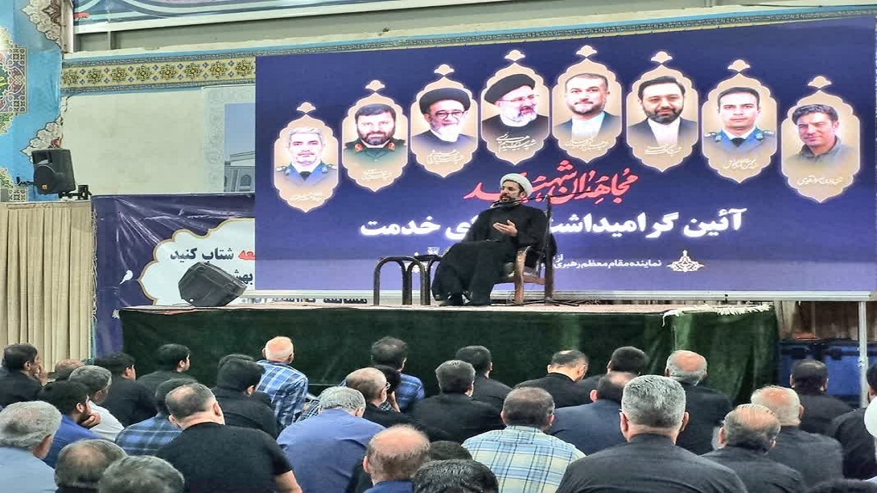 کاشانی‌ها در رثای رئیس جمهور شهید و همراهانش به سوگ نشستند + تصاویر