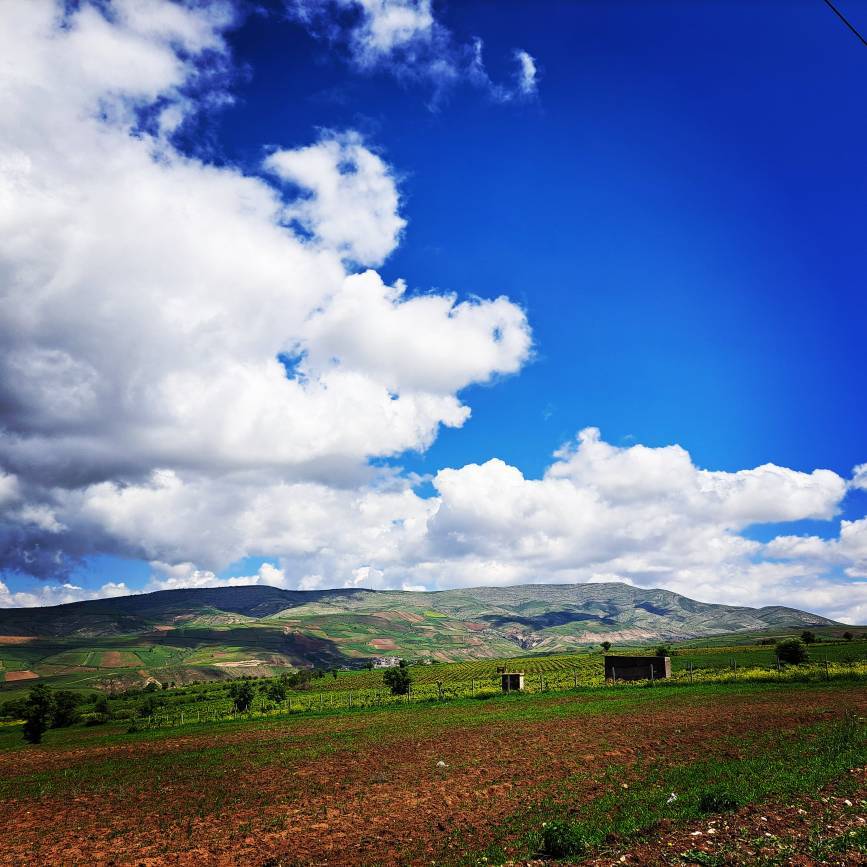 آسمان نیمه ابری