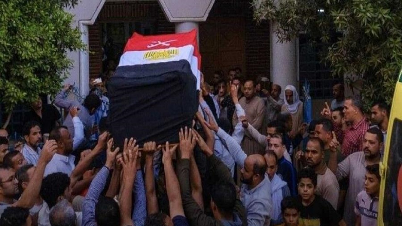 بی‌تابی‌ مادر سرباز مصری که در گذرگاه رفح به شهادت رسید+ فیلم