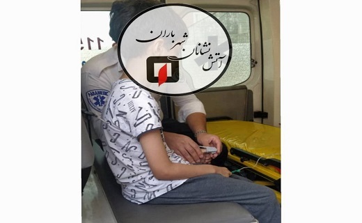 نجات پسربچه تنها از آتش سوزی یک خانه در رشت