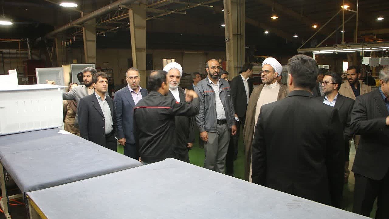 عدلیه تمام قد، حامی تولید است 