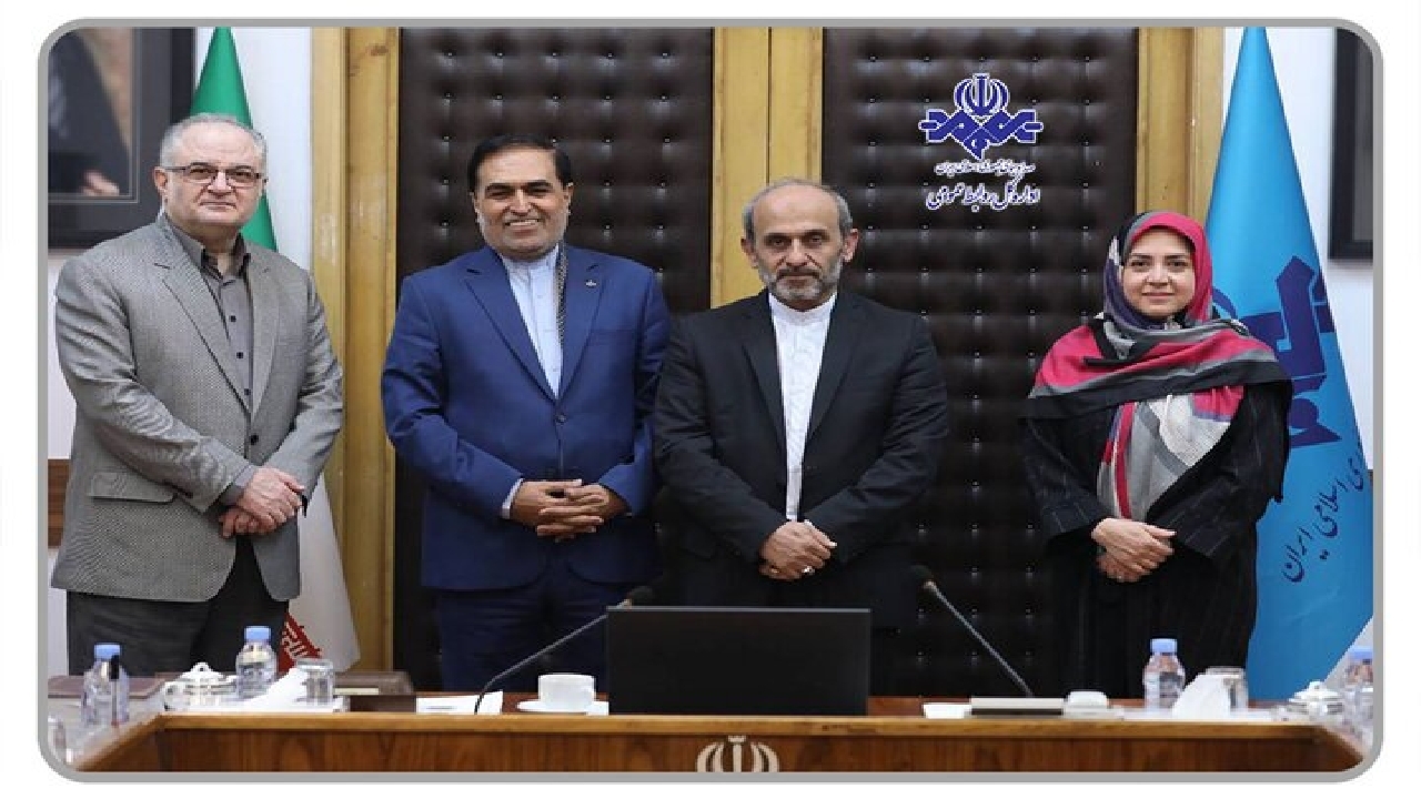 مجریان میزگرد‌های انتخاباتی تجلیل شدند
