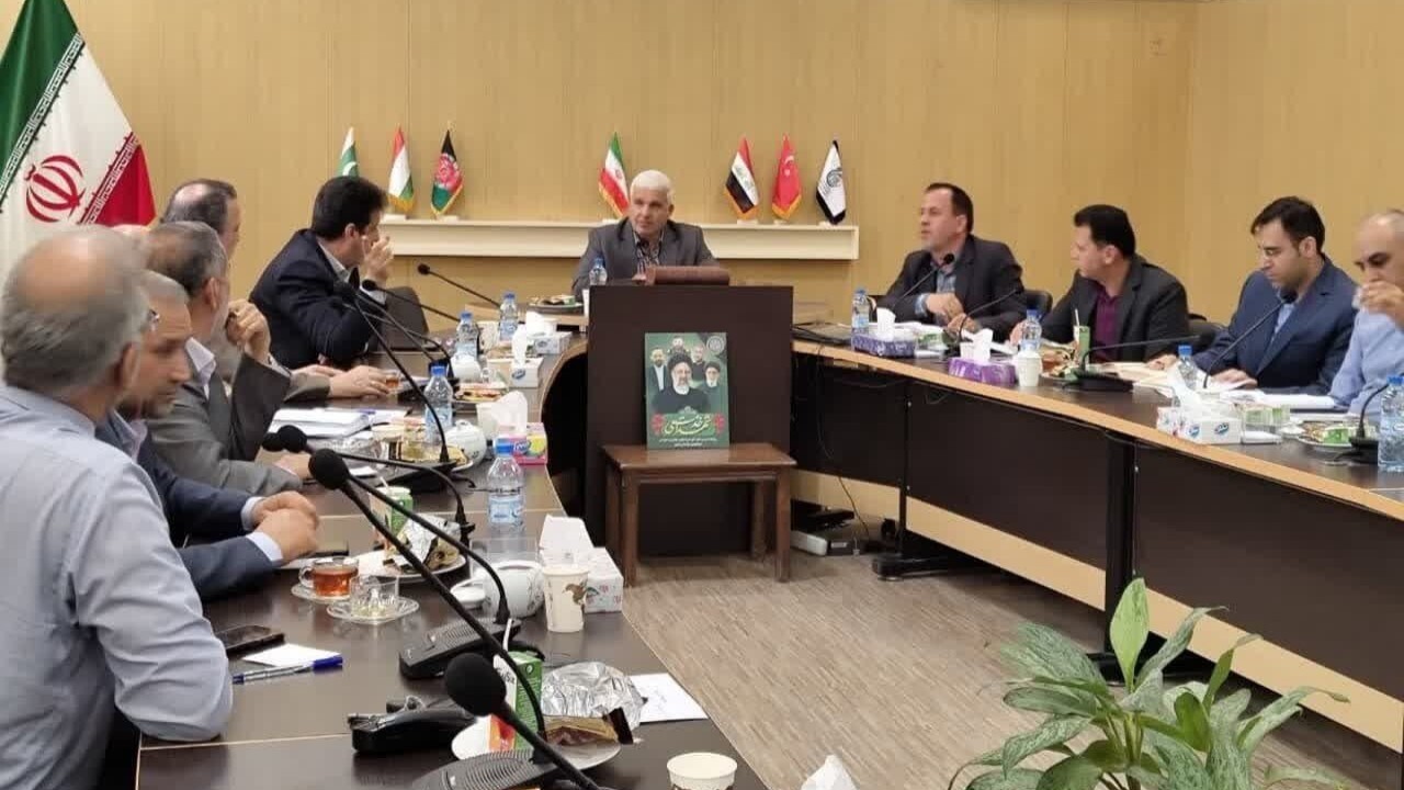 نشست هم اندیشی اداره اتباع و دفاتر کفالت در خراسان رضوی