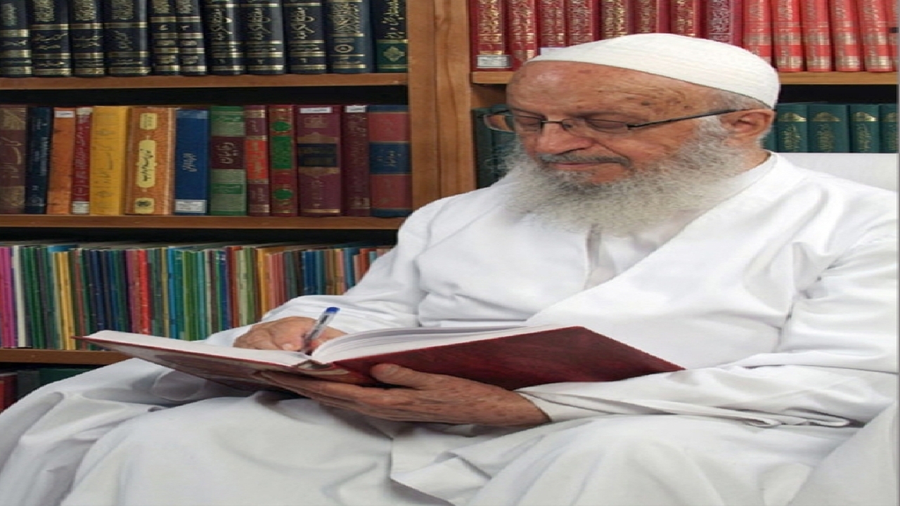 مروری بر زندگی سیاسی و مبارزاتی آیت‌الله‌ ناصر مکارم شیرازی