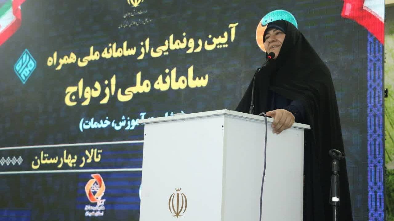 هشدار مدیر کل امور بانوان استانداری کرمان نسبت به افزایش تجرد در کرمان