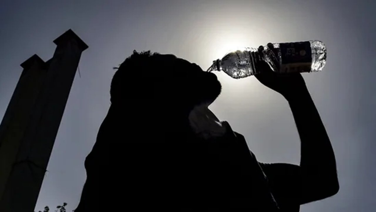موج گرما در هند جان ۱۸ نفر را گرفت