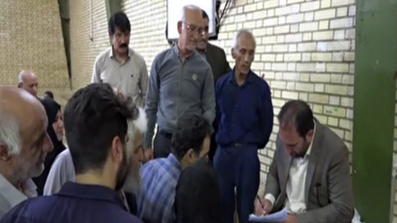 برپایی میز خدمت در دره شهر