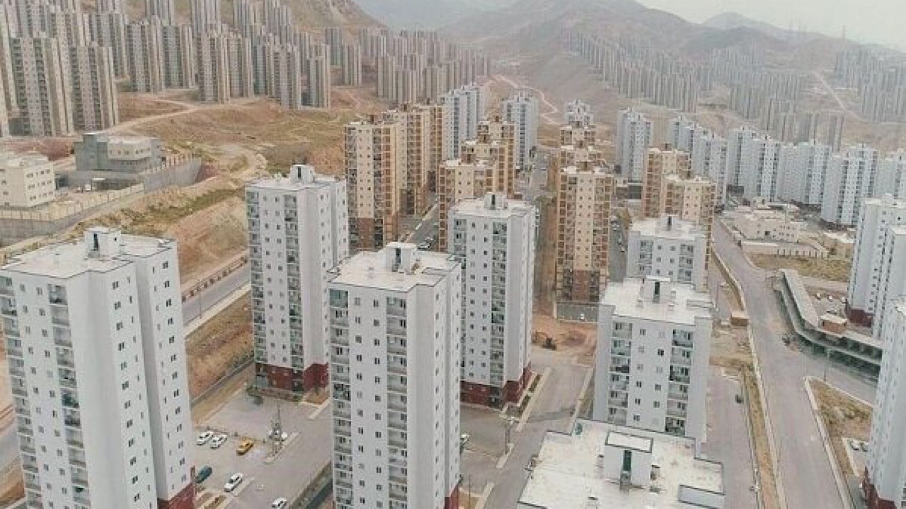 ۶۰۰ هزار واحد نهضت ملی مسکن تحویل داده شد