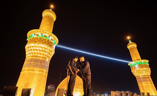 شستشوی گنبد حرم امام حسین (ع)