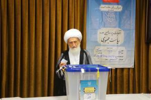 دعوت آیت‌الله نوری همدانی از مردم برای حضور در انتخابات‌