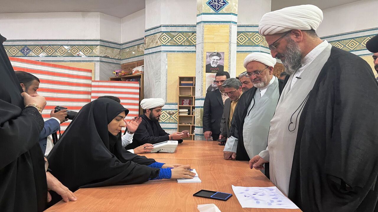 مشارکت در دور دوم انتخابات تعیین‌کننده است