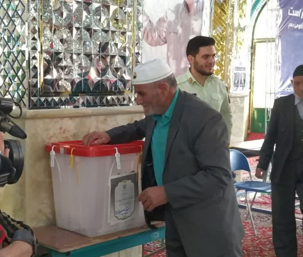 رای گیری در روستای قاسم آباد رای گیری در روستای قاسم آباد