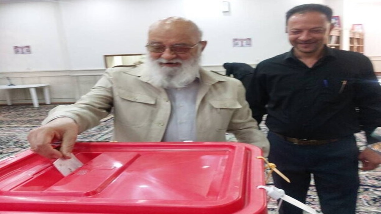 چمران رای خود را به صندوق انداخت