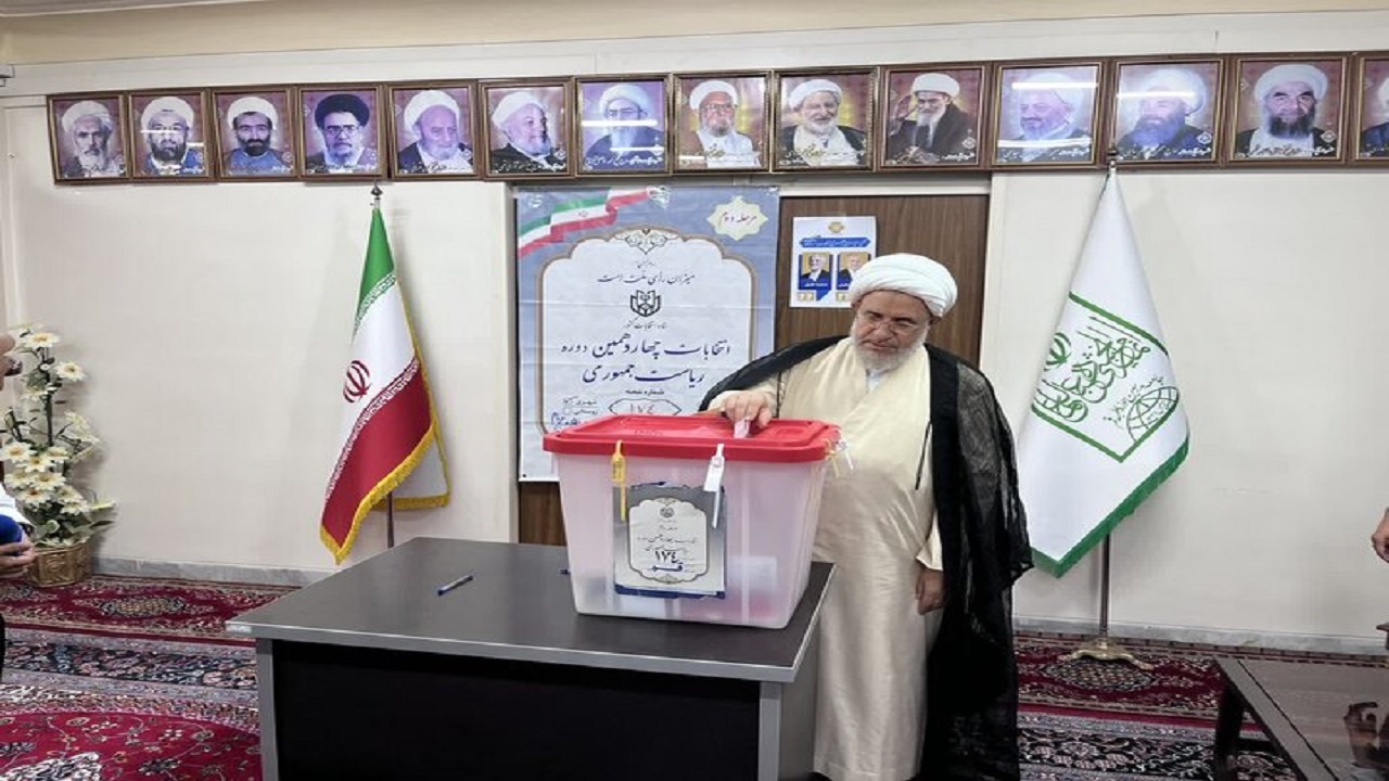 حضور آیت الله اراکی در انتخابات ریاست جمهوری