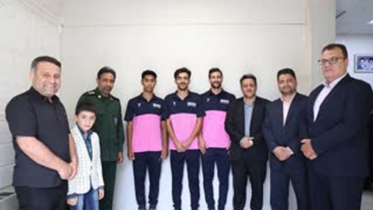 حضور پرشور جامعه ورزش و جوانان استان یزد  در دور&zwnj;دوم انتخابات ریاست جمهوری+ عکس