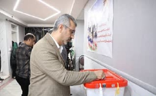 حضور پرشور جامعه ورزش و جوانان استان یزد  در دور&zwnj;دوم انتخابات ریاست جمهوری+ عکس