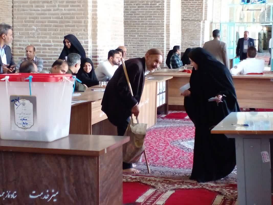 شور و حال انتخاباتی در شهرستان نیشابور پیچید شور و حال انتخاباتی در شهرستان نیشابور پیچید