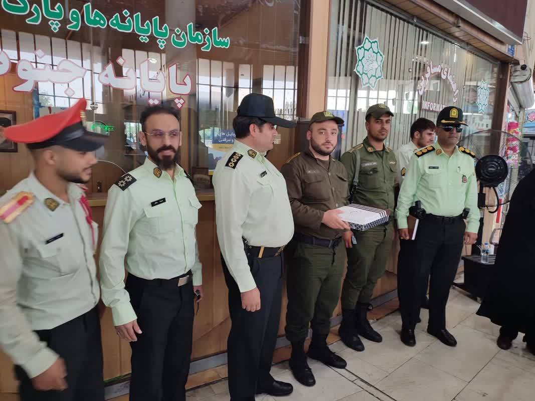 مراسم قدردانی از سرباز