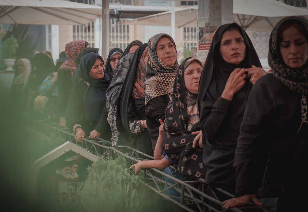 رای گیری در جوار مزارحاج قاسم سلیمانی + فیلم